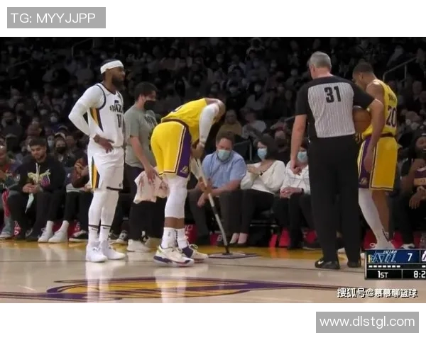 恒大与绿地申花激战正酣比分悬念不断引发球迷热议